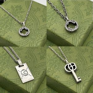 Collana di gioielli di design di alta qualità Catena in argento sterling 925 da uomo con chiave da donna, ciondolo con teschio di tigre con collane di design con lettere, regalo di moda