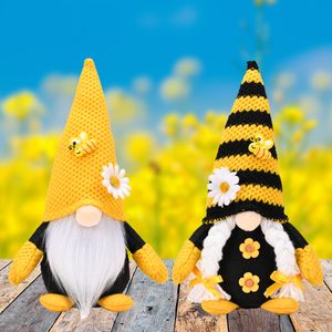 新しい蜂の日ニットハットスモールデイジールドルフ人形収穫シーズン顔のない人形の家の装飾