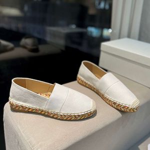 Mode denim blå sneaker platt espadrilles sko designer läder kvinnor avslappnade sandaler runda tå sommar utomhus klänningskor med ruta 530