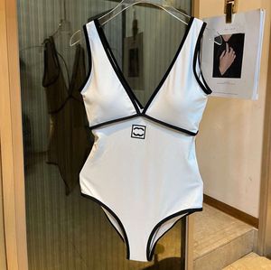 Högkvalitativa designer damer sommarstrand bikini underkläder badkläder kvinnor baddräkt baddräkter sexiga baddräkter i ett stycke chd4566665