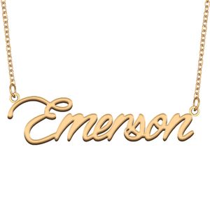 エマーソン名ネックレスカスタムネームプレート女性用の女の子の誕生日プレゼントキッズベストフレンドジュエリー18Kゴールドメッキステンレス鋼