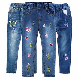 415T Girls Jeans For Teenage Kids Pants Children Denim Trousers Blue Stretch Embroidery Flowers Teen Clothes Spring Clothing 240227