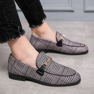 Black tartan Loafers Breathable Slip-On Casual Shoes Handmade Men Dress Shoes Zapatillas De Hombre