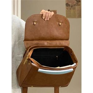 Richme Vintage British Style Trend Trend Studenci Brown Satchels moda wielofunkcyjna indywidualność plecaki żeńskie 240223