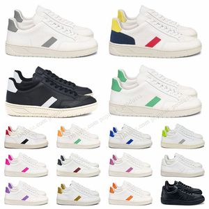 Schwarz-weiße Sneakers, Designer-Schuhe, V-10-Plateau-Sneakers, Anzugschuhe für Herren und Damen, V10-Sneakers, klassische coole graue niedrige Herren-Loafer aus echtem Leder, Urca-Trainer