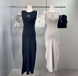 女性のためのデザイナードレス女性カジュアルドレスoネックセクシーなノースリーブの新しい贅沢アウトパッチ刺繍装飾服女性ボディコンドレスパーティービーチウェア54
