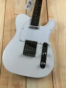 Telecast Electric Guitar, Pearl White Importerad färg, importerad alkropp, kanadensisk lönnhals, blixtpaket