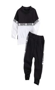 6M4T Kids Boys Tracksuit Letter Print Långärmad lapptäcke Pullover Pants Spring Autumn 2pcs Children Clothes Set 2108231229755