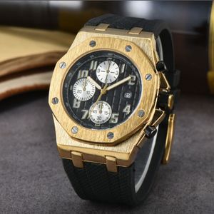 Luxury men's watch Quartz watch Stainless steel case Rubber strap waterproof strap Watch Montre De Luxe Watch Factory