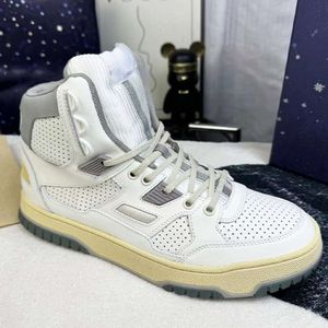 Luxury High Top Men Sneakers Women Distessed Effect Sneaker High Quality Platform Trainers Basket Inspired Sport Casual Shoe With Box 535