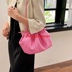 Bolsas de couro Cluth Botteg Veneta bolsa bolsa elegante tecido plissado bolsas femininas em 2024 moda e moda um ombro crossbody logotipo South Korhave HBIX