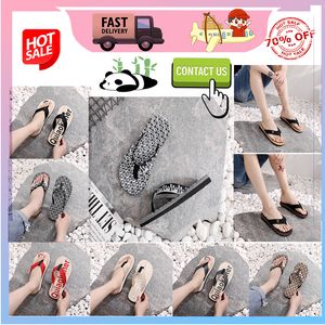 Designer Casual Platform Slippers Summer Sliders Män Kvinnor Rainbow Slides Sandaler Pink Blue Grey Memory Sandaler Mjuk tjock kudde Cloud Slide Indoor Gai