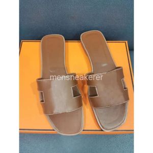 Oranes Women's Fashion 35-42 Leather 2024 Sandals Summer Flat Shoes Beach Slippers Letter Luxury Designer SP7M