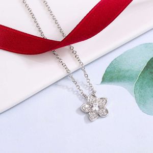 Modemarke Designer Grraff Luxus Damen eine hochwertige Jingge Flower Lotus vielseitige Student dehnbare Kette süße weibliche Halskette