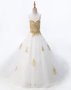 2022 Fashion White With Gold Lace Flower Girls Dresses Princess Designer för Wedding Kids Girls Tulle Ruched With Spaghetti Straps9027547