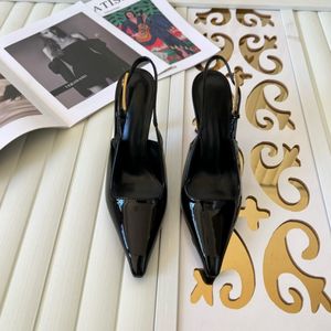 New fashion sandals luxury designer shoes genuine leather letter high heels outdoor anti slip shoes women's sexy high heels pointed banquet shoes formal shoes