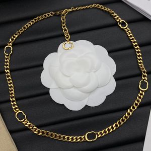 Gulddesigner halsband g smycken mode halsband presentbrev kedjor pärlhalsband för män kvinnor gyllene kedja juvelery fest