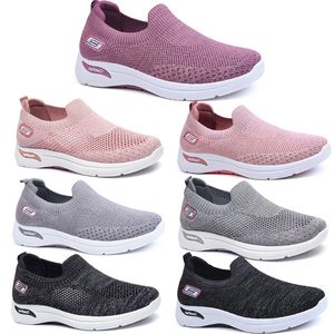 Skor för kvinnor Nya avslappnade kvinnors skor Soft Soled Mother's Shoes Socks Shoes Gai Fashionable Sports Shoes 36-41 55 Trendings