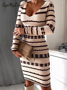 カジュアルドレスbymeylove女性ニットウィンタードレス女性膝の長さストライプセーター厚い温かい長袖