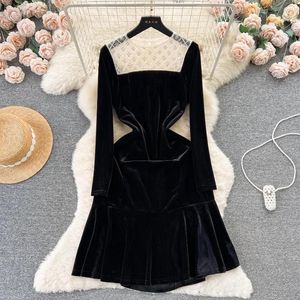 Casual Dresses High Quality 2024 Spring Black Velvet Mermaid Dress Vintage Women Beading O Neck Long Sleeve Slim Waist Bodycon Party Clothes