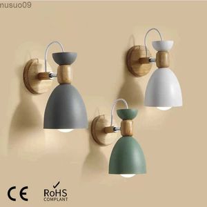 Wall Lamp Modern Simple Iron Art Wall Light Fixture E27 Wood Bedside Wall Lamp for Bedroom Living Room Stair Aisle Lighting