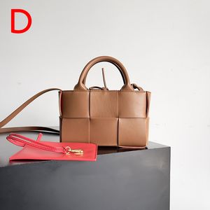 Tote 10a Intreccio Lambskin Кожаная верхняя ручка для сумки зеркало 1: 1 качественный дизайнер роскошные сумки модные сумочка сумки для плеча сумки для женщин с конфетной точкой с подарочной коробкой wb89v