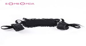 Maschera per gli occhi neri Polsini per le mani Anello per il collo sexy Gioco per adulti Strumenti di bondage per coppie Donne SM Schiavo erotico Giocattolo del sesso Pizzo Giocattoli del sesso Bondage S2625102