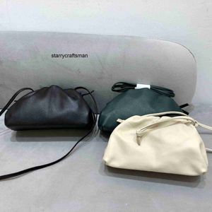 Bolsa Itália Hangbag Botteg Venet L Couro Genuíno Camada Superior de Couro Feito à Mão Casual Estilo Floresta Bolsa de Ombro Feminina Bolsa Crossbody Bolsa Feminina Nuvem Pequena Bolsa