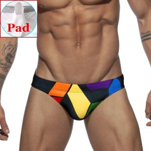 Badkläder Push Up Pad Mens Swim Briefs Sexig badkläder Simstropar för män Swimsuit Beach Wear Gay Bathing Shorts Desmiit 2020 Zwembroek