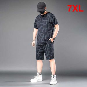 Tute da uomo Set estivo da uomo cool Plus Size 7XL Set da pista elastico T-shirt estiva da uomo Pantaloncini Moda uomo Set casual Large Size 7XL J240305