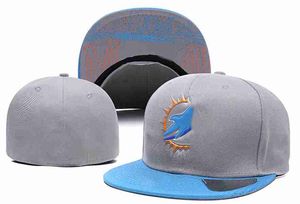 Billiga alla laglogo designer monterade hattar hatt baseball snapbacks passar platt broderi justerbara basket mössor utomhus sport hip hop beanies