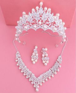 Luxuriöse Designer-Schmucksets für die Braut, Hochzeit, Party, Kristallkronen, Halskette, Ohrringe, Stirnbänder, glänzende Strass-Kopfbedeckungen 9459474