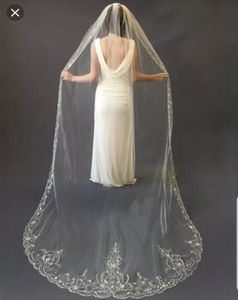 Veli da sposa lunghi Uno strato con perline applicate Lunghezza cappella su misura Velo da sposa bianco avorio con pettine Vendita9391618