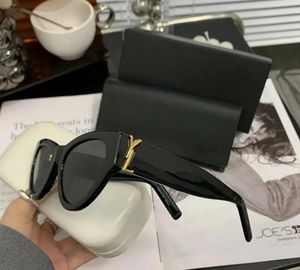 Lyxiga solglasögon för kvinnor och män Designer Logo Y SLM6090 Samma stil Glasögon Klassiska kattögon smala ramfjärilar med låda med låda