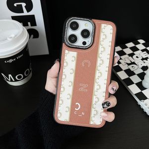 Fashion Telefone Case Diamond Inkrustowany litera iPhone 15 przypadków 4 kolor unisex dla iPhone 14 Promax 13 12 Pro Designer Cones Shell