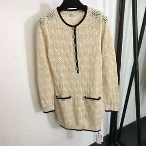 Abito di design cavo Abiti di lusso da donna Designer tascabile di moda Plus Abito a maniche lunghe in maglia con gonne lunghe