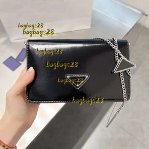 Evening Bags Shoulder Bags Hot 10A Designer Chain Flap Bag Metal Triangle Sign Handbag Purse Fashion Letter Manetic Clasp Interal Zipper Pockets Shoulder Bags