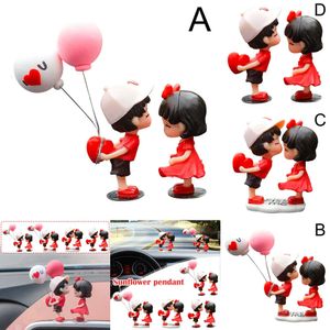 Ny tecknad figur prydnadsmodell söta anime par kyss ballong för flickor gåvor bil interiör tillbehör a4a3