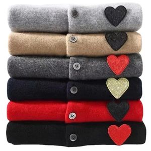 Women Cardigan Cotton Heart Eye Stickerei Oneck Long Sleeve Button Frühling Herumn lässige Lady Strickwege 240305