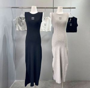 女性のためのデザイナードレス女性カジュアルドレスoネックセクシーなノースリーブの新しい贅沢アウトパッチ刺繍装飾服女性ボディコンドレスパーティー70A1 4536