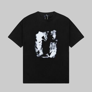 Luksusowe marki Paris Paris Designer L Tshirt z krótkim rękawem Załóżka Tee oddychanie mężczyzn Mężczyźni miłośnicy mody zespołu druk na zewnątrz streetwear v T-shirt odzież