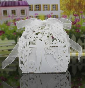 30 kolorów Uchwyty Paski Torby laserowe Papier z wstążkami miłośnicy Kwiaty Butterfly Wedding Gift Boxes5727127