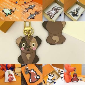 Classic Cartoon Cute Tiger Keychain Wallet Keyring Designer Animal Car Penguin Letter Fox Keychains Women Charm Pendant Accessorie298J