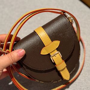 Luxurys designers kedja sadelväska kvinnor handväska väskor eleganta kvinnors axel crossbody väskor