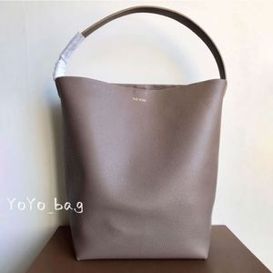 2024 Park Tote Bag For Woman Luxurys Handväska Designer Shooth Bucket Womens väskor Mens äkta läder pochette crossbody Clutch Mini Medium stor väska