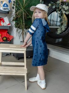 ドレスガールドレスブルーデニムスターセットガールフード付き半袖長袖ドレス子供フード付きアップリケレター26Tファミリー衣装