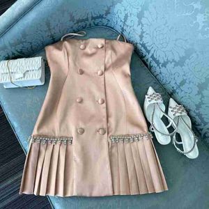 Projektant Shenzhen Nanyou High End Miu Home Spring and Summer Satin Rhinestone Dekoracyjny przycisk Plised Suspender Dress Women 6CPD