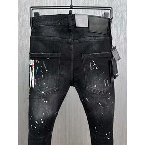 2024 Dsquare Designer Jeans DSQ2 Black Hip Hop Rock Moto Coolguy Jeans Design Ripped Distressed Denim Biker DSQ For Men 881 Designer D2 Brodery Pants Byxor UK
