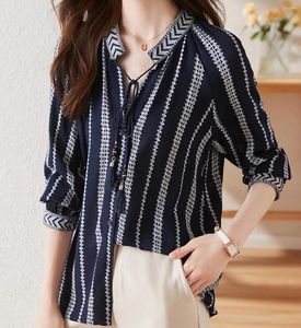 Camicette da donna Camicia in chiffon a maniche lunghe a righe con lacci europei Moda autunno Elegante camicetta con scollo a V da ufficio Lady Top 2024