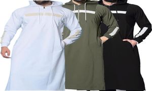 2020 New Men Gown Muslim Arabian Robe Solid Color Full Length Sweatshirt Longsleeved Hooded Islamic Male Casual Clothing2577107